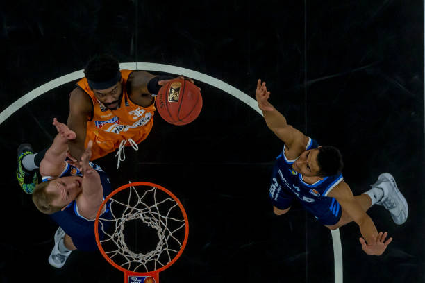 榜上紧咬皇 榜上紧咬皇