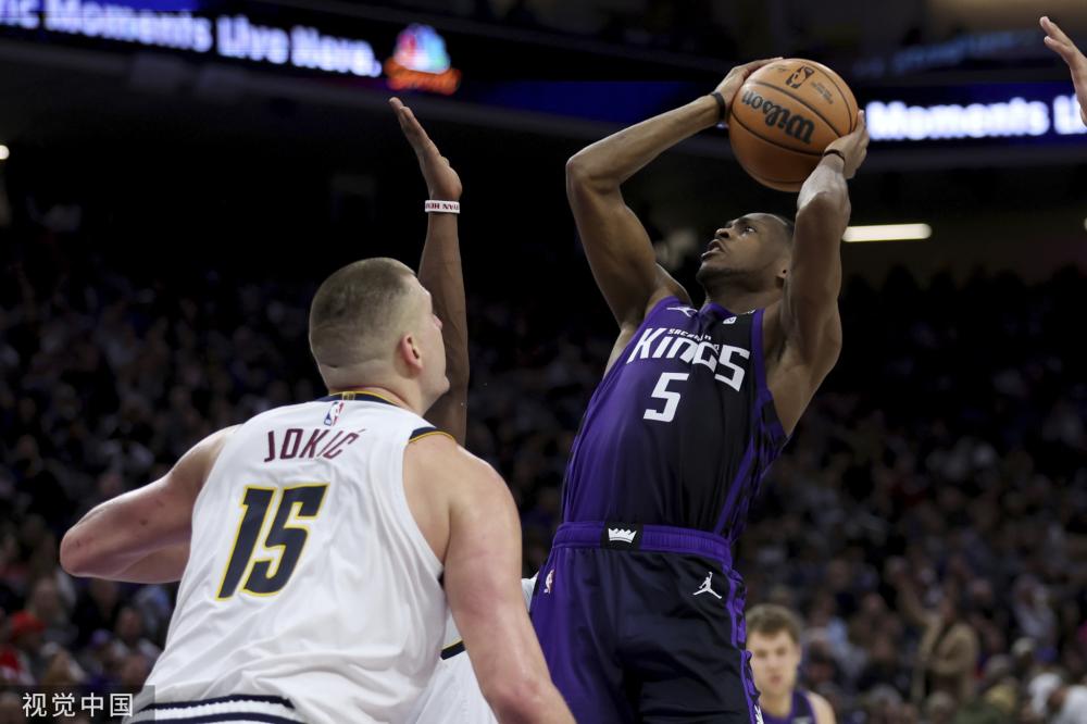 轻队员与新 轻队员与新